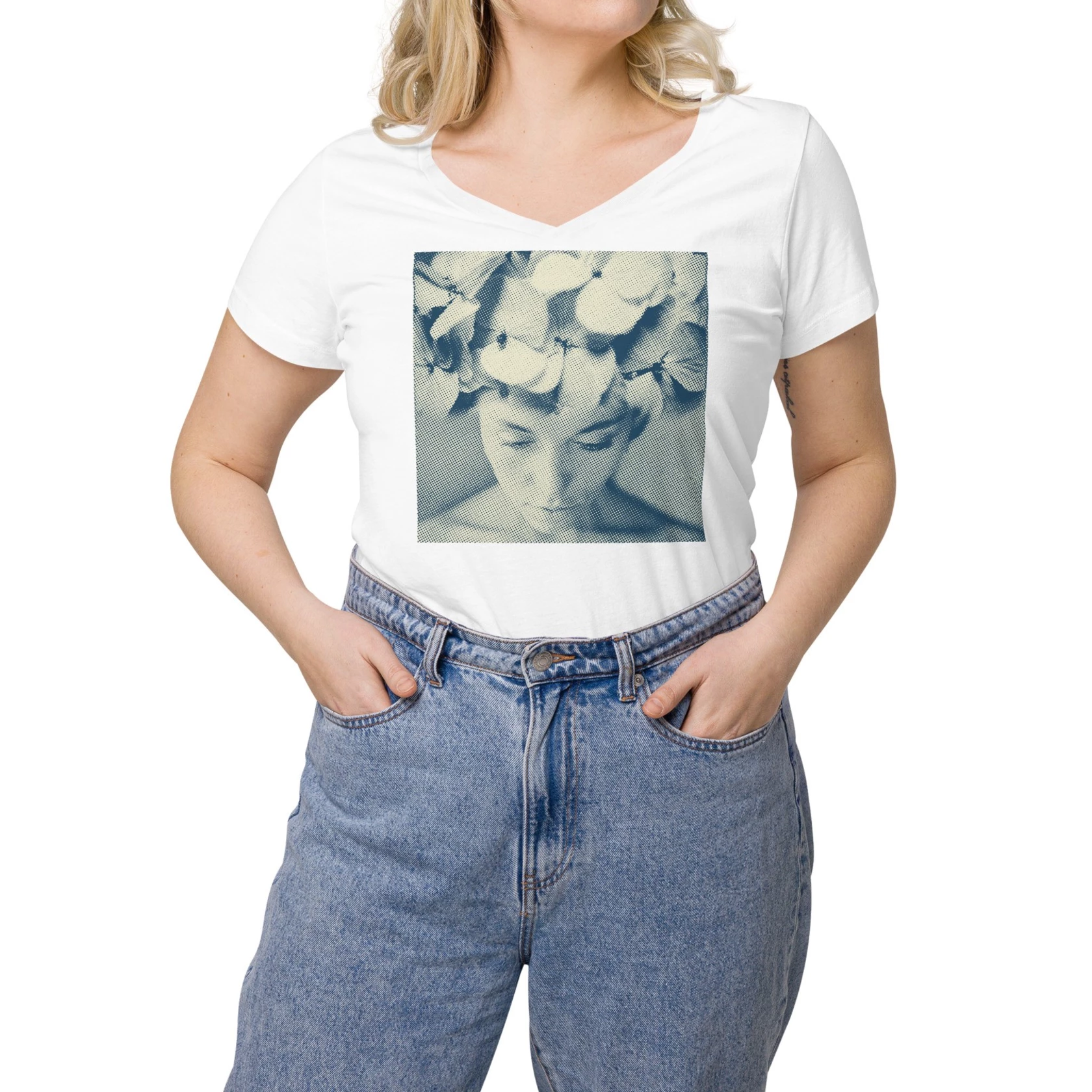 T-shirt per donna con collage T-shirt per donna con collage