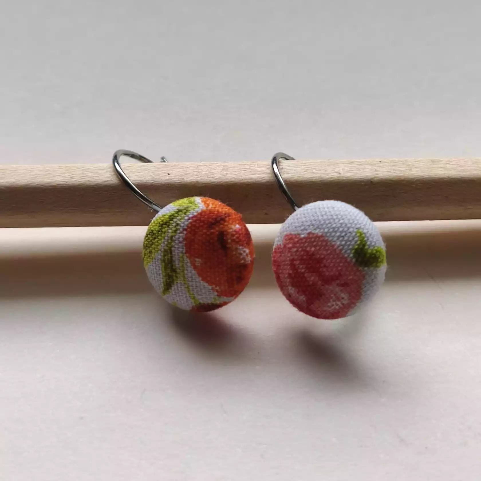 Cabochon Rose