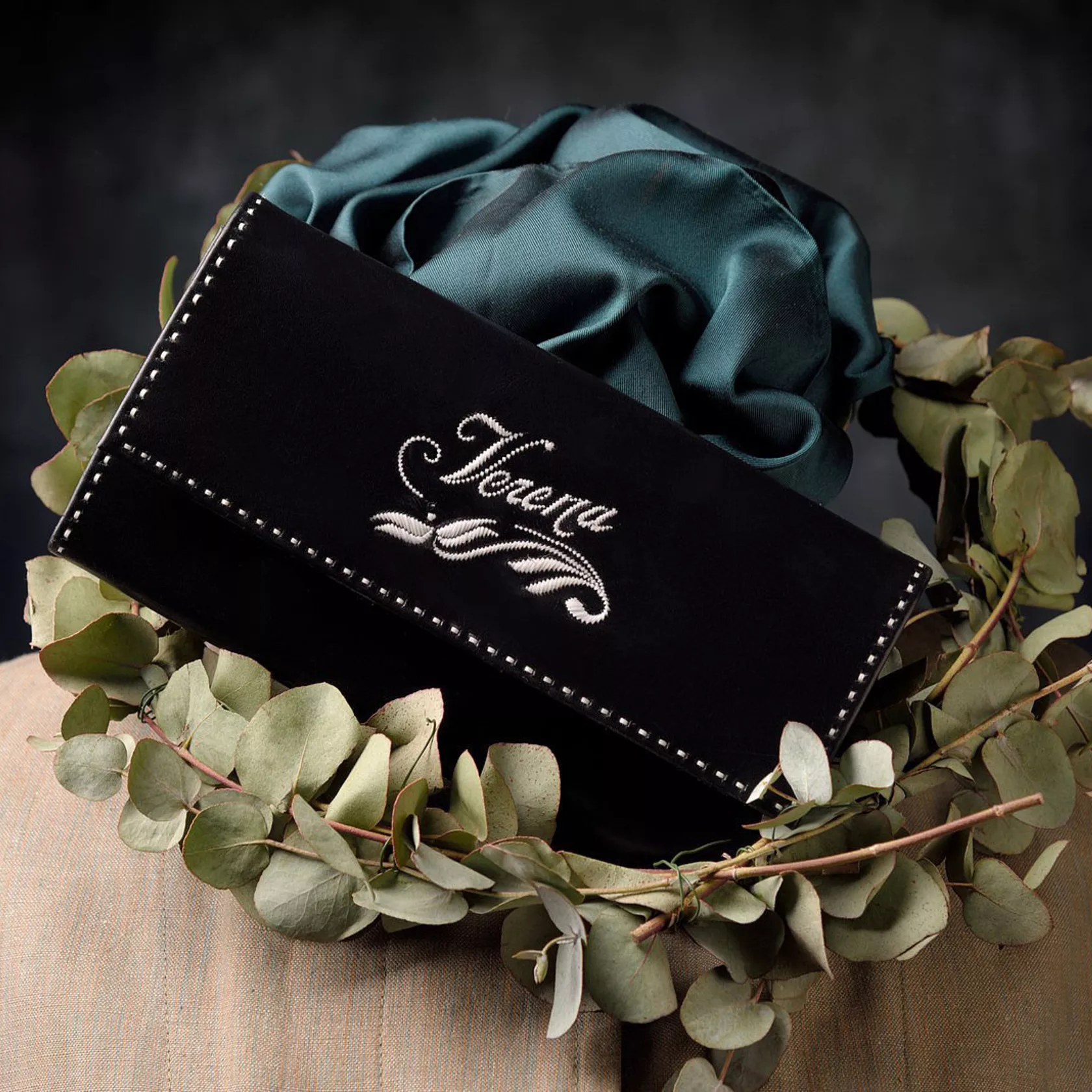 Damen Brieftasche Modell “JUDITH” mit Druckknopfverschluss, personalisiert mit Namen Verena Damen Brieftasche Modell “JUDITH” mit Druckknopfverschluss, personalisiert mit Namen Verena