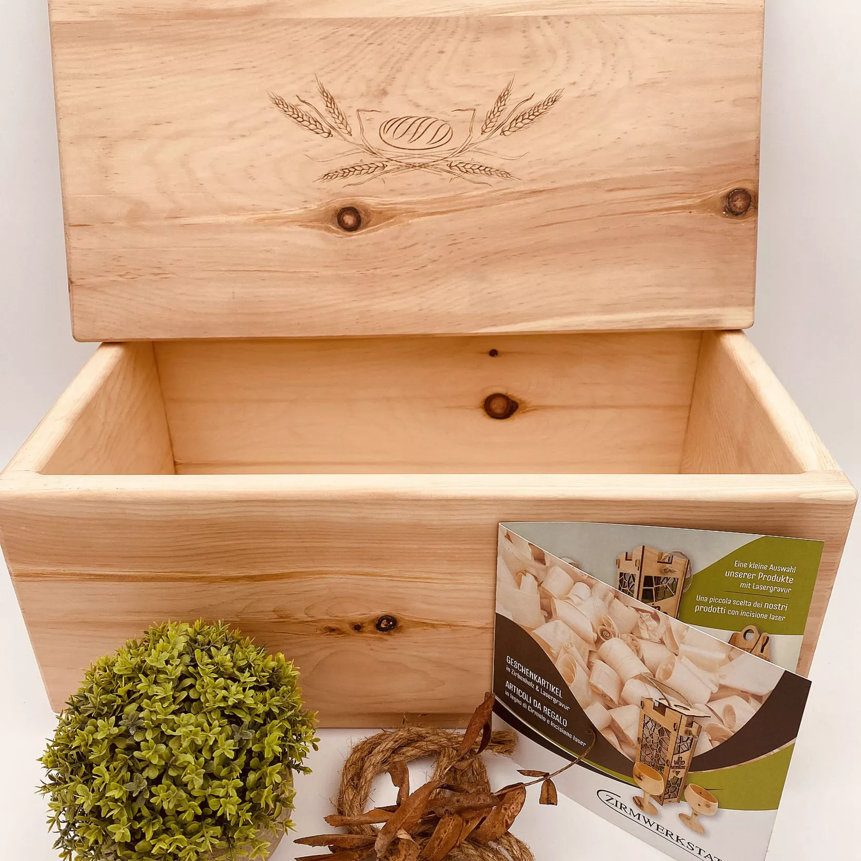 Brotbox aus Zirbenholz