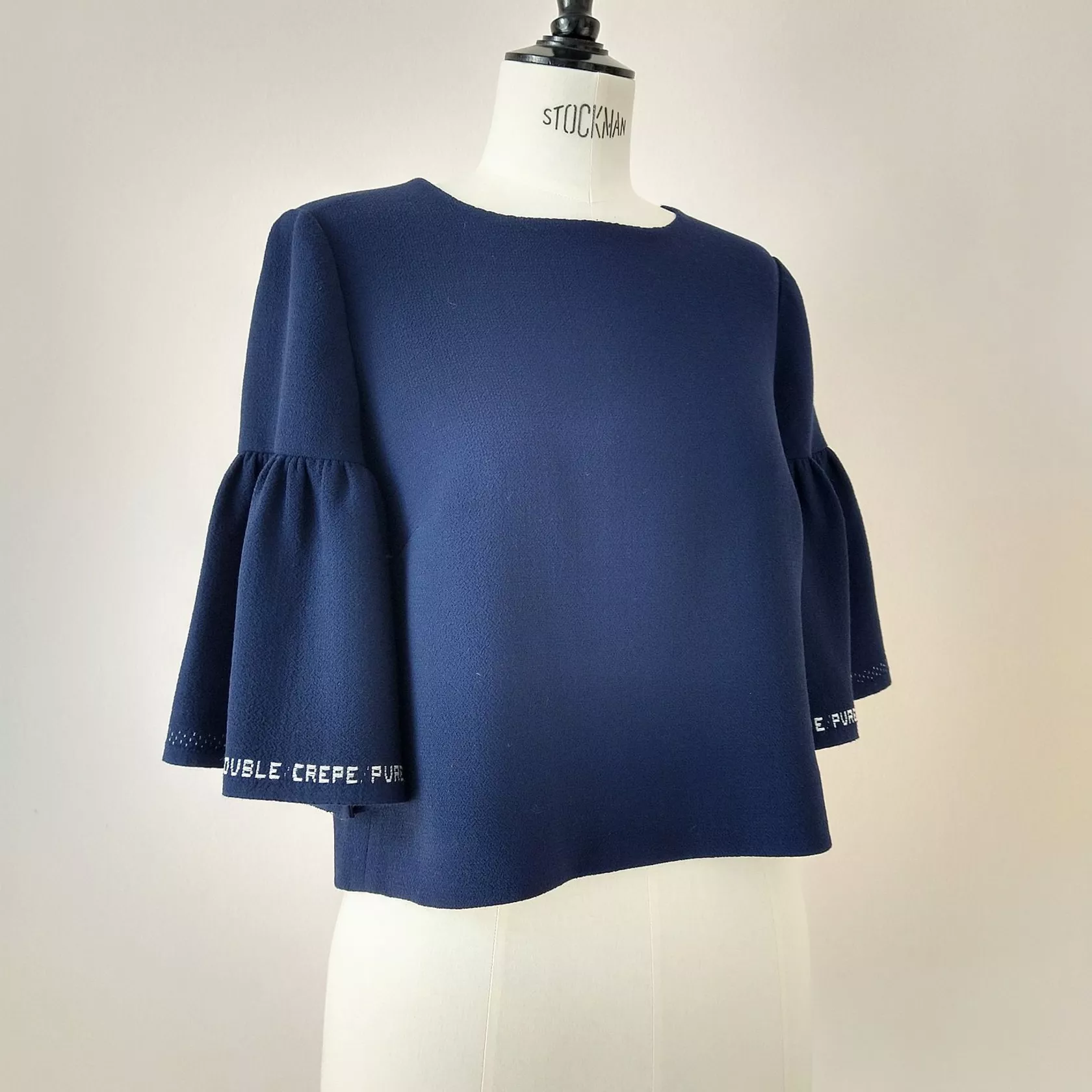 Pulli mit Volant Pulli mit Volant