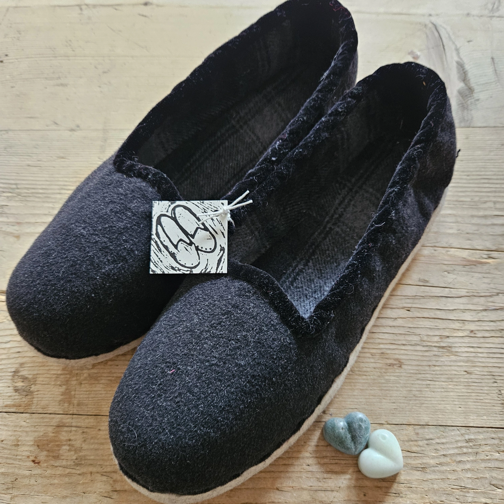 Sarnertoppar dunkelgrau, Samtband schwarz Gr.42 Sarnertoppar dunkelgrau, Samtband schwarz Gr.42