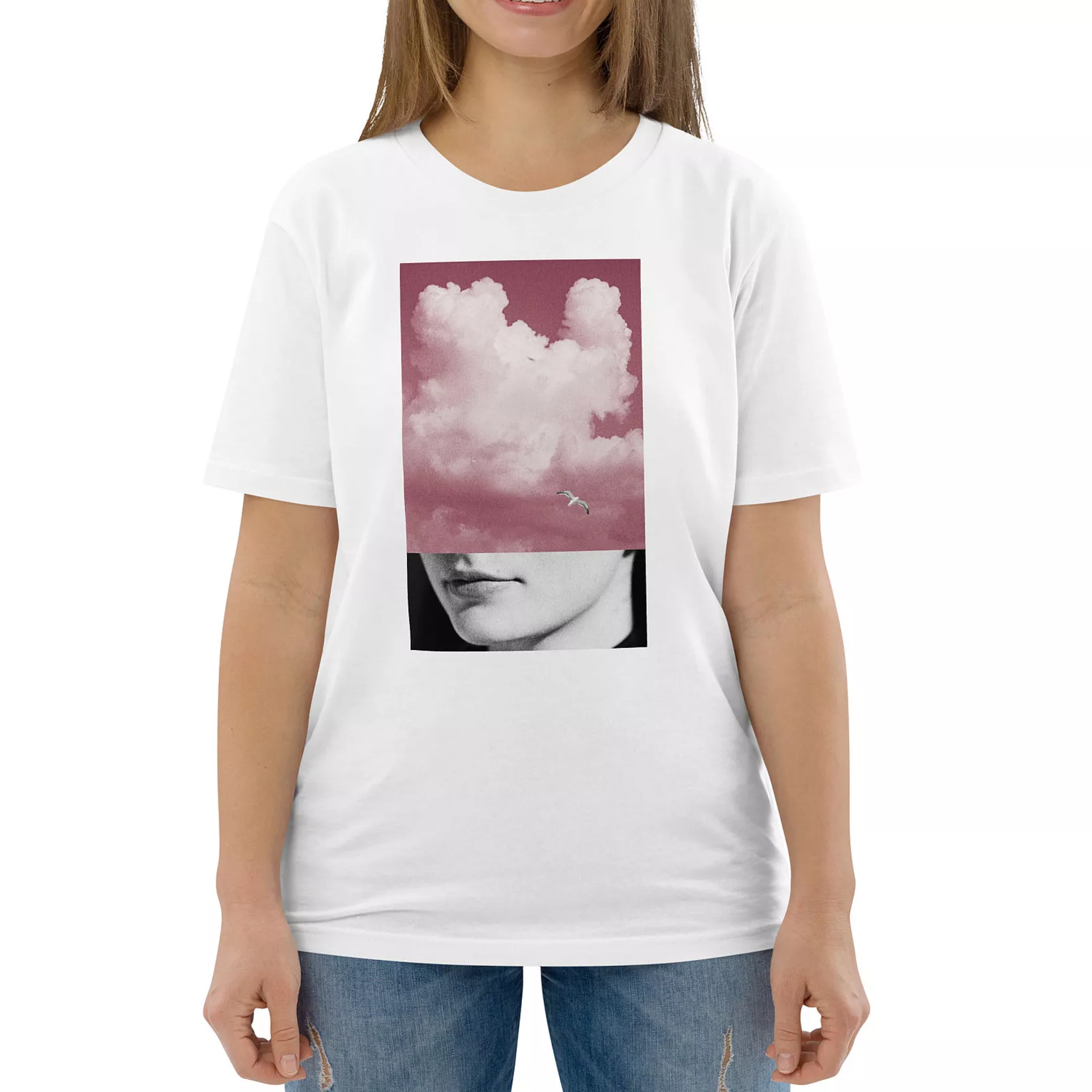 Biobaumwoll T- shirt mit Fotocollage "PINK CLOUD" Biobaumwoll T- shirt mit Fotocollage "PINK CLOUD"