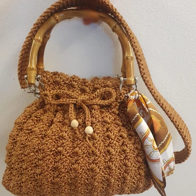 Borsa con manici in bamboo Borsa con manici in bamboo