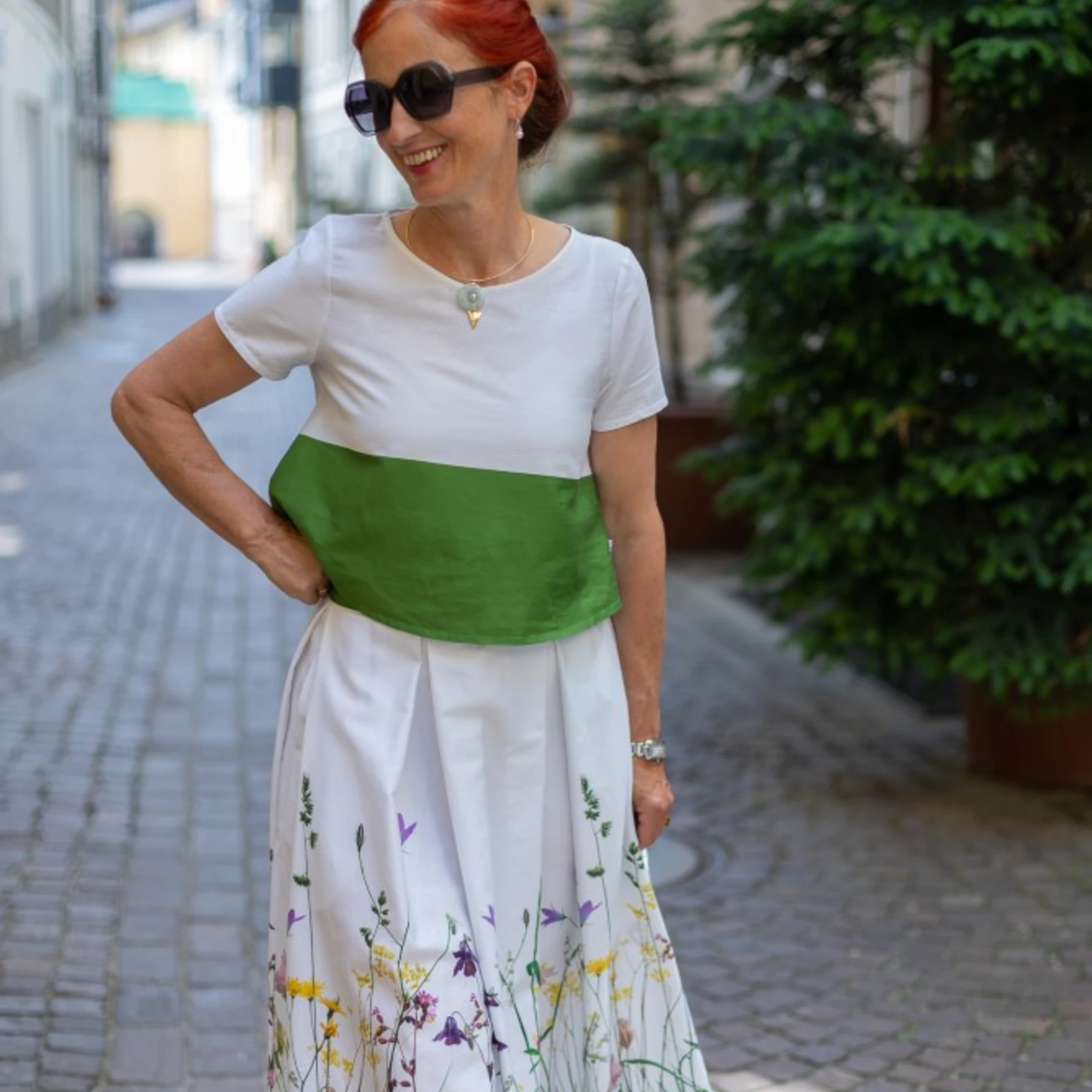 Bluse Zana kurz Goldlinie Bluse Zana kurz Goldlinie