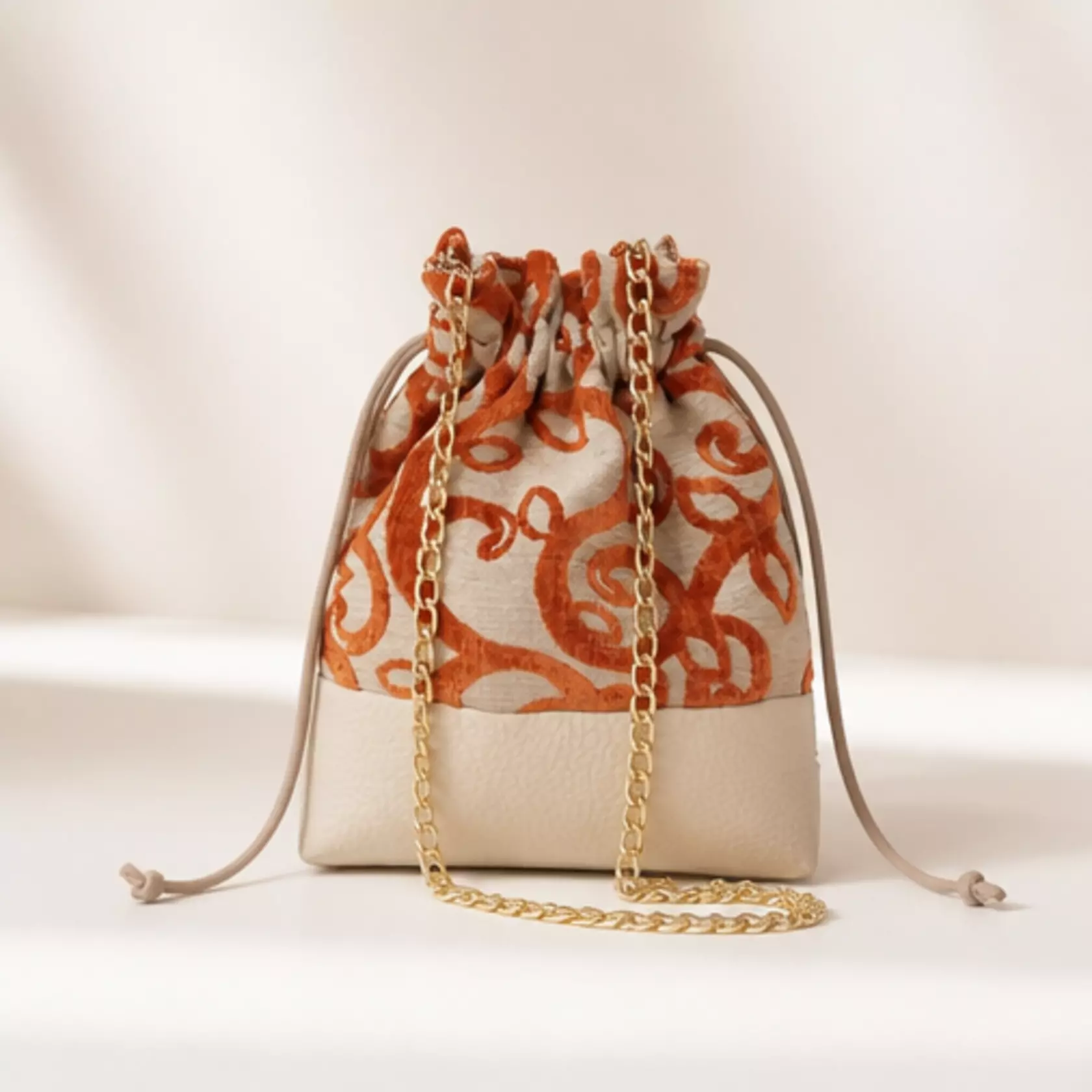 Bucket bag ornamenti Bucket bag ornamenti