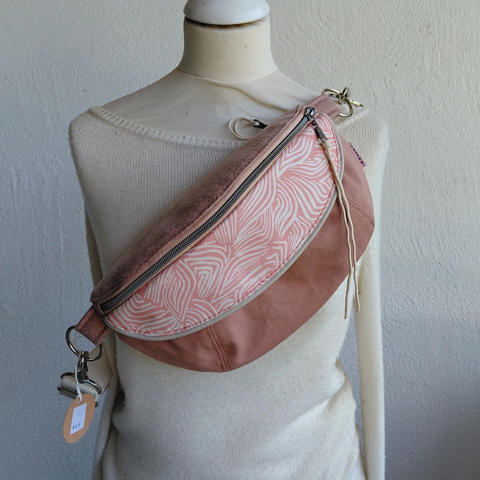Crossbody M rosa Muster