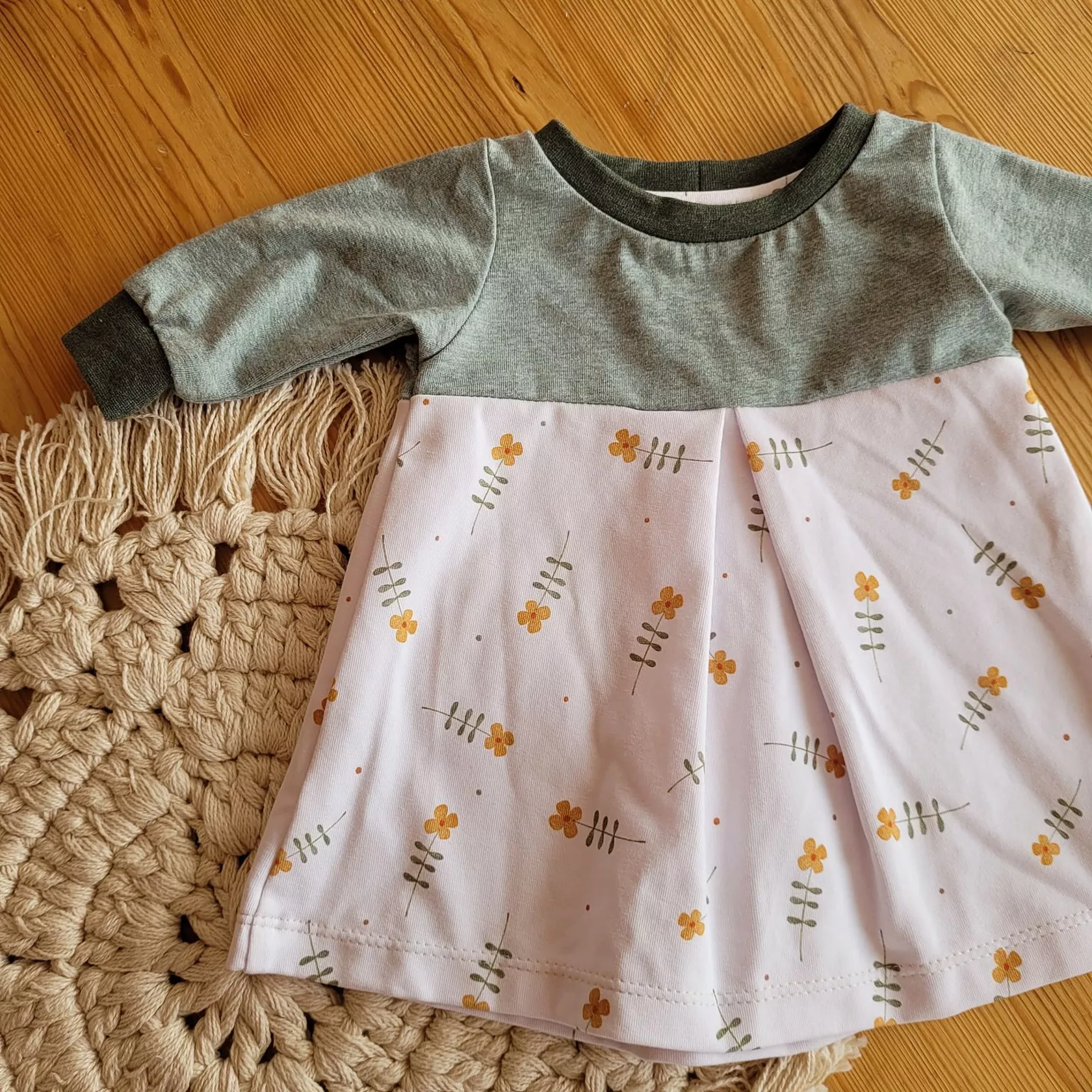 Kleid Langärmlig Gr.56 Kleid Langärmlig Gr.56