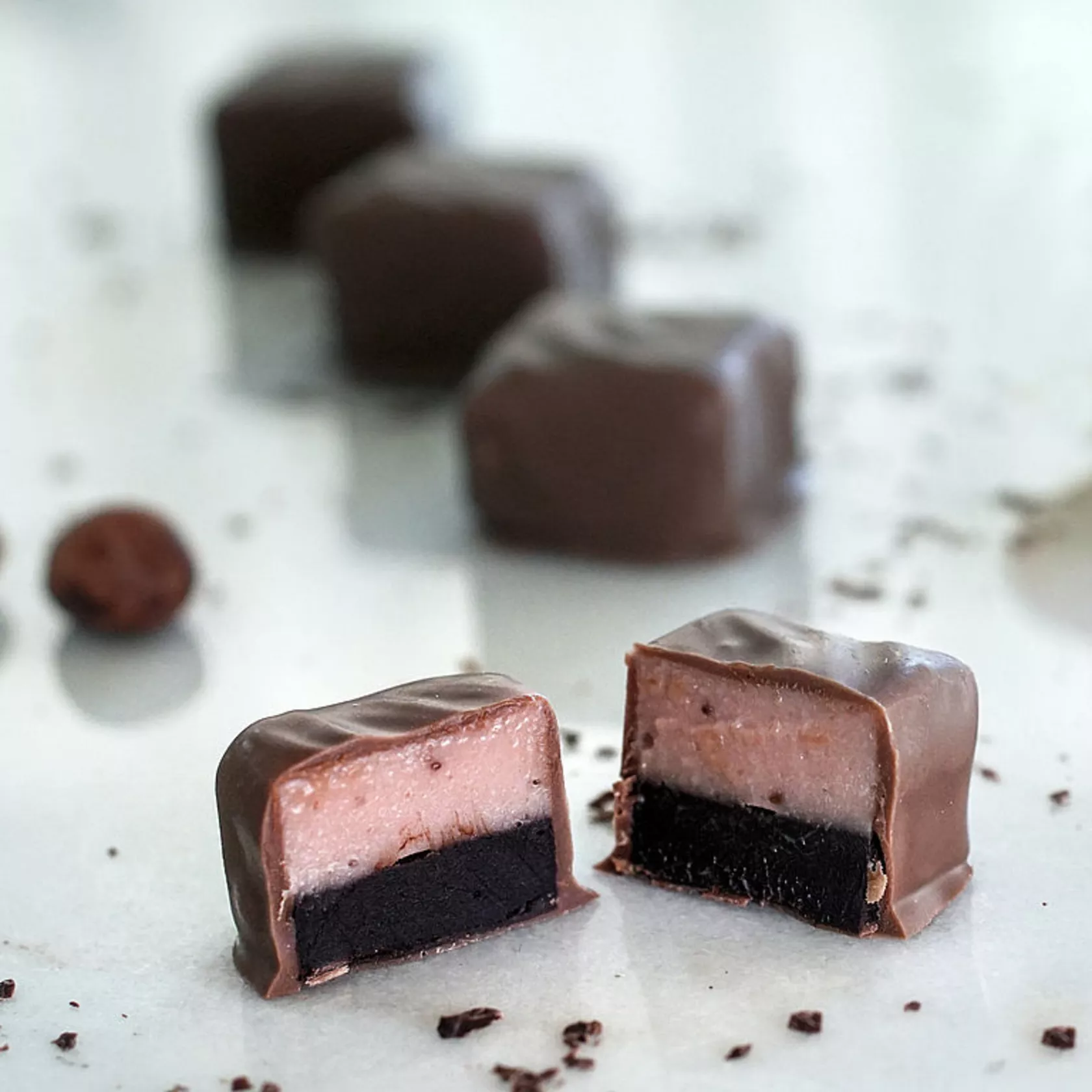 cioccolatini "cubetti d`amore" alle fragole Val Venosta cioccolatini "cubetti d`amore" alle fragole Val Venosta