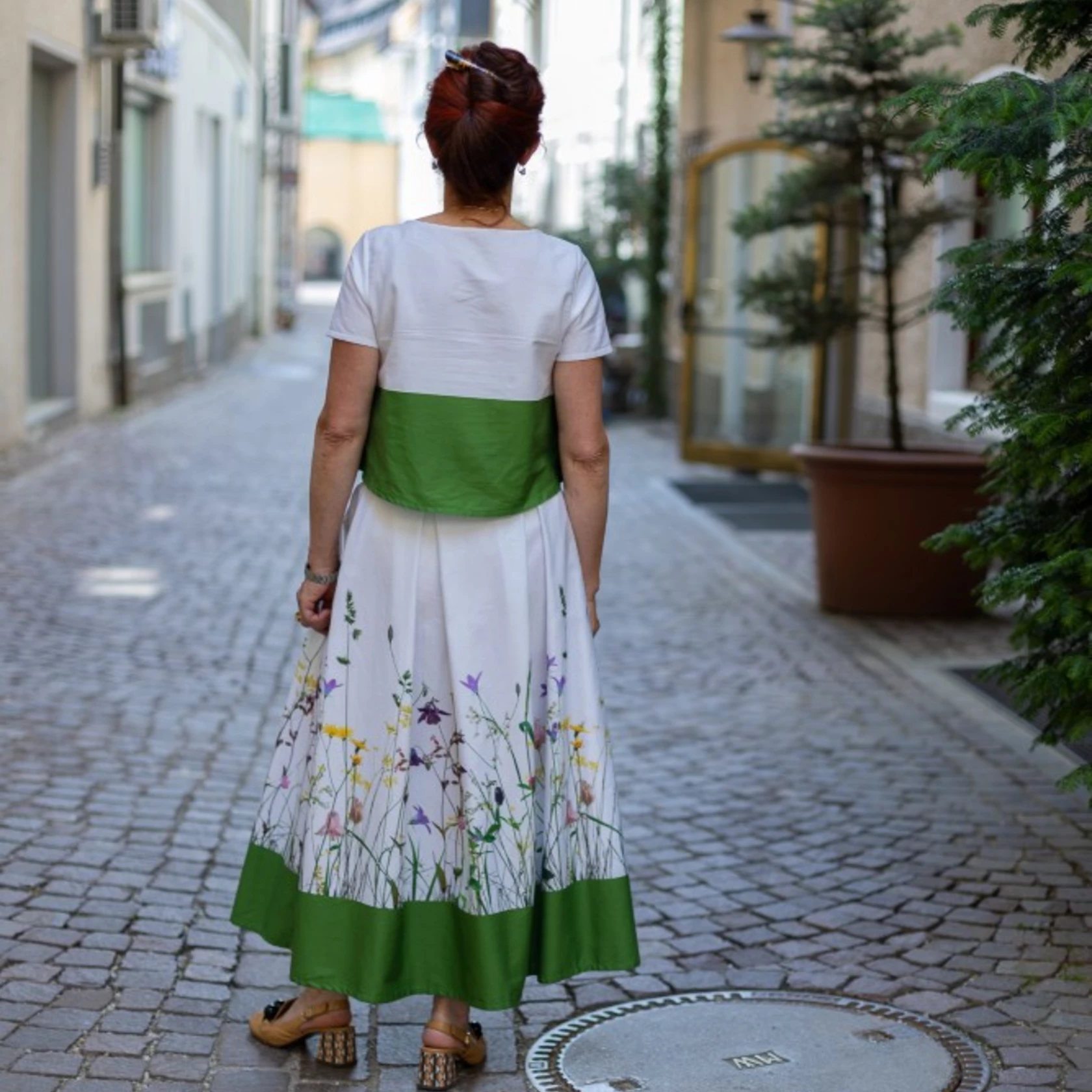 Bluse Zana kurz Goldlinie Bluse Zana kurz Goldlinie