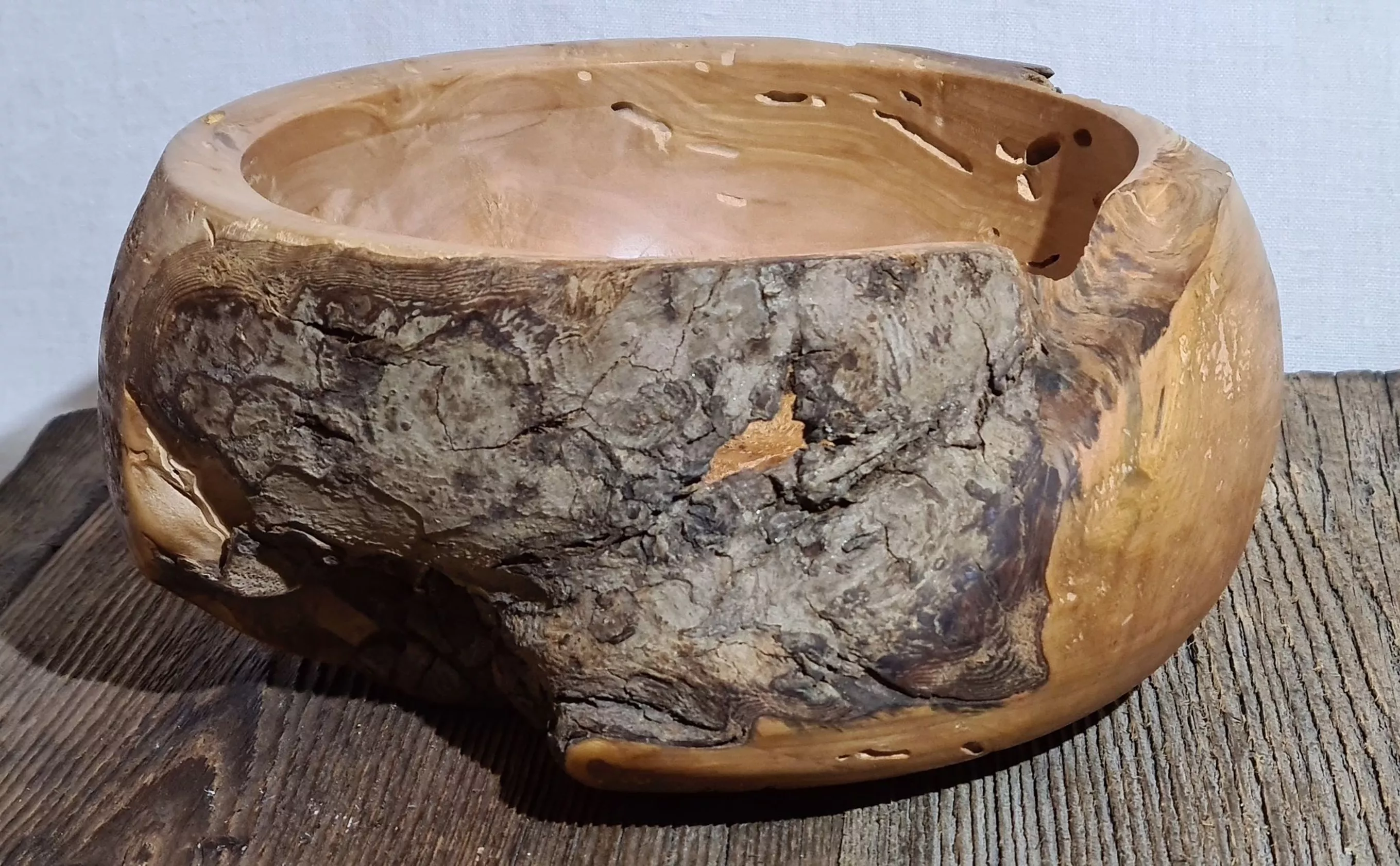 Drechselschale Apfel Holzwurm