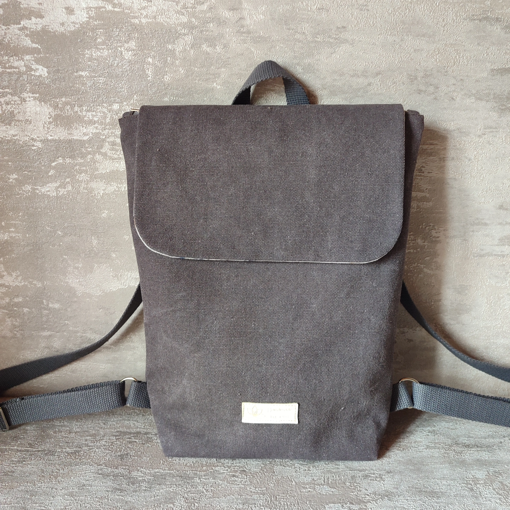 Klappenrucksack grau Klappenrucksack grau