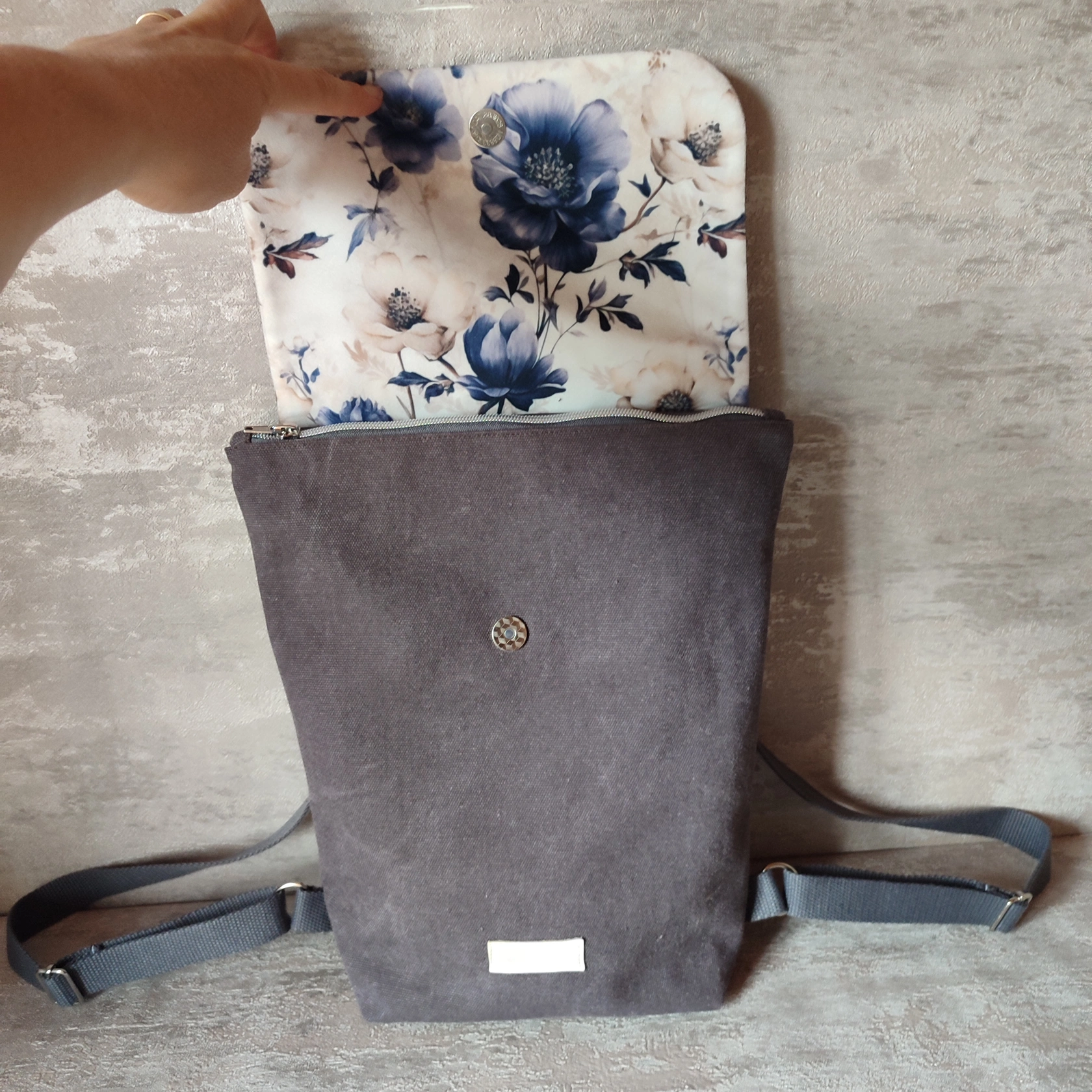 Klappenrucksack grau Klappenrucksack grau