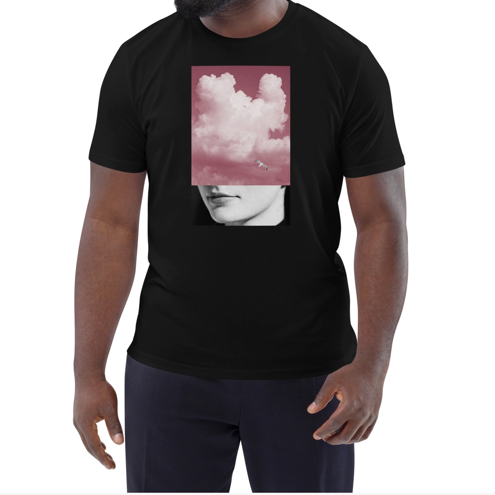 Biobaumwoll T- shirt mit Fotocollage "PINK CLOUD" Biobaumwoll T- shirt mit Fotocollage "PINK CLOUD"