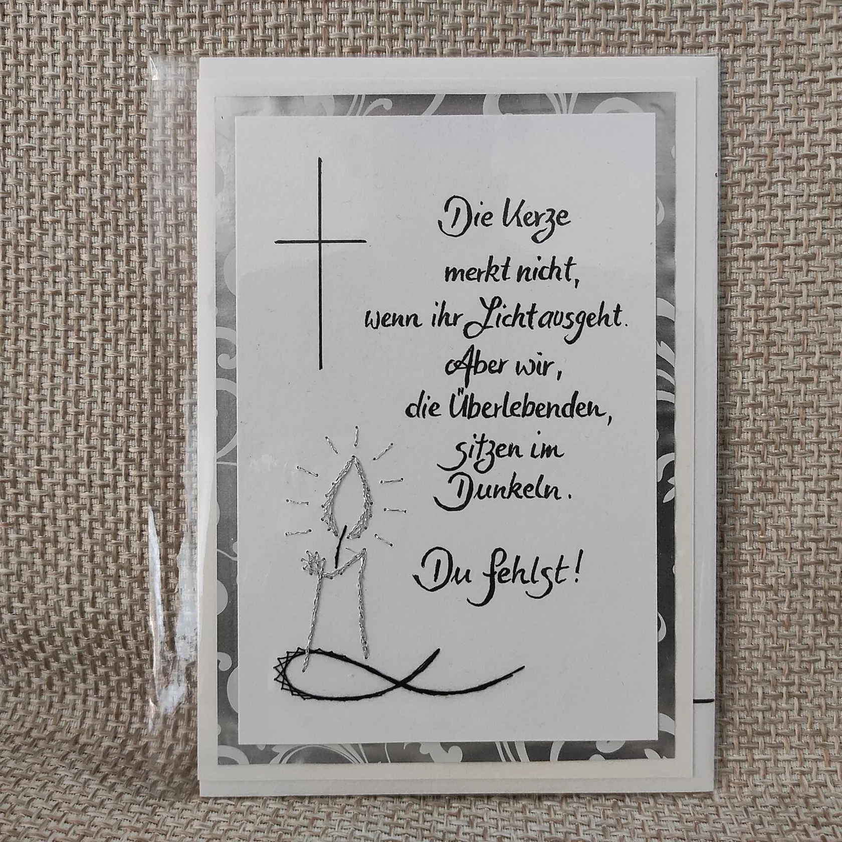 Kondolenzkarte "Kerze geschwungen mit Kreuz"