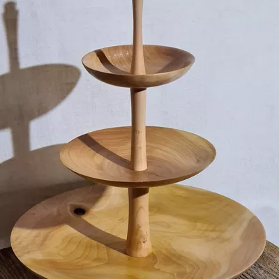 Etagere gedrechselt mit drei Etagen