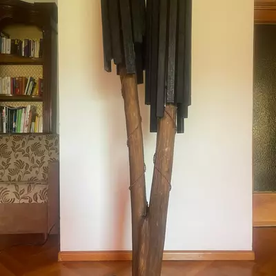 Stehlampe aus Holz & Naturstein – Unikat aus Südtirol
