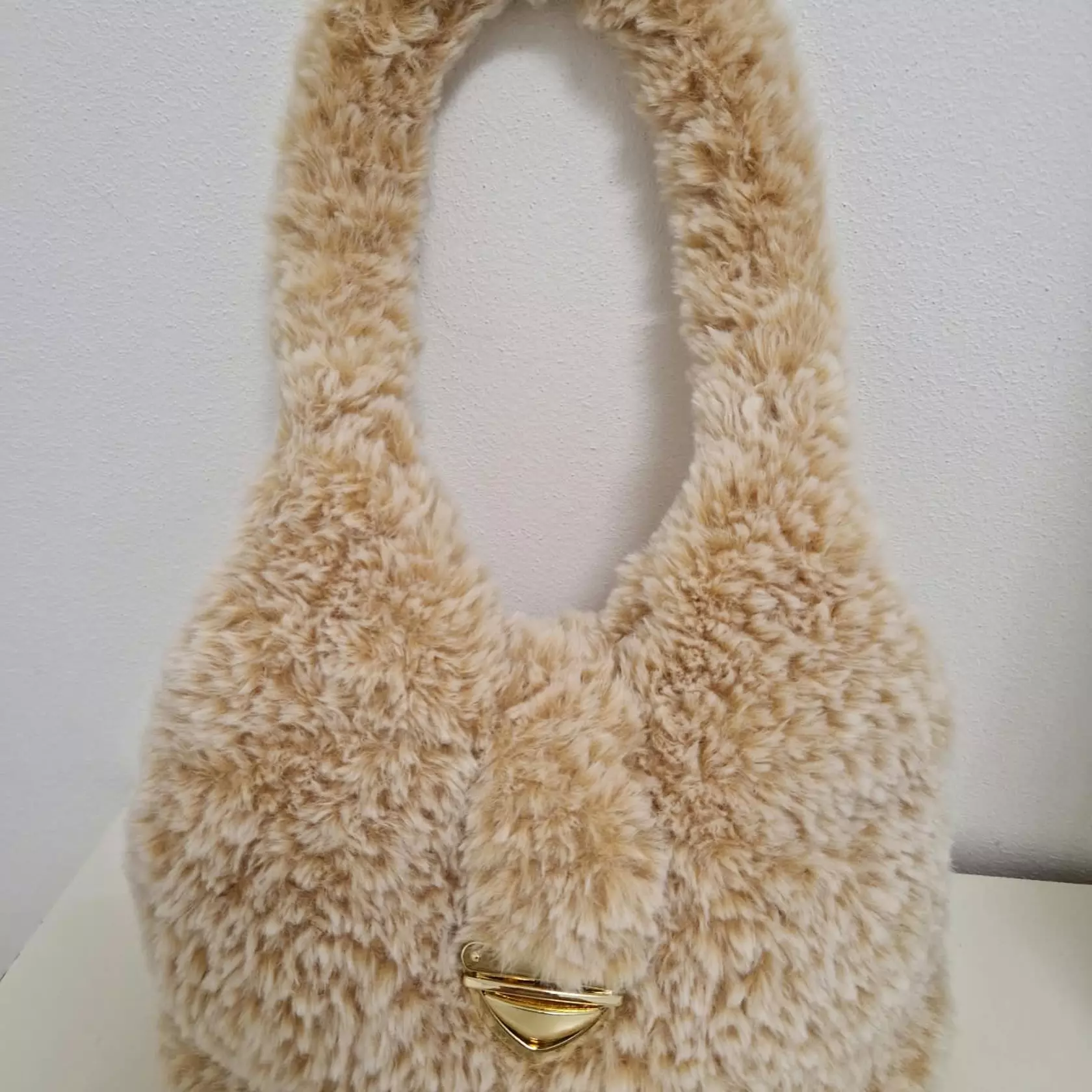 Tasche in Pelz - Optik Tasche in Pelz - Optik