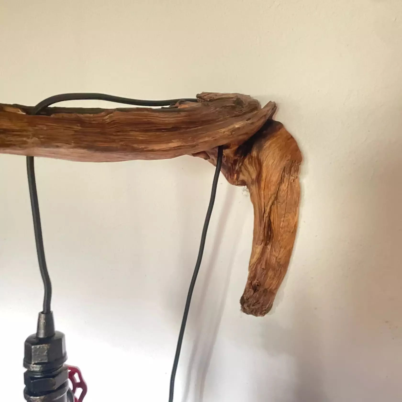Wandlampe Schwemmholz & Metall (Steampunk) – Unikat aus Südtirol Wandlampe Schwemmholz & Metall (Steampunk) – Unikat aus Südtirol
